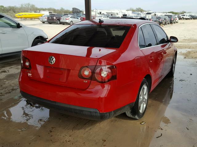 3VWRM71K98M130949 - 2008 VOLKSWAGEN JETTA SE RED photo 4