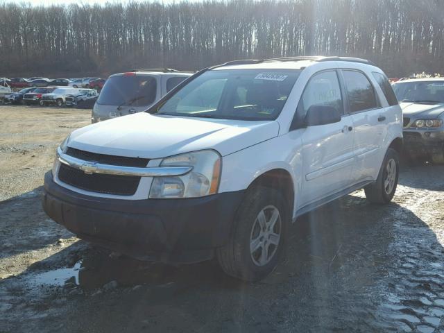 2CNDL23F556053968 - 2005 CHEVROLET EQUINOX LS WHITE photo 2