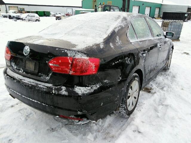 3VW1K7AJ8CM355169 - 2012 VOLKSWAGEN JETTA BASE 黑色 照片 4