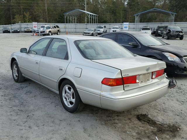 4T1BG22K5YU645547 - 2000 TOYOTA CAMRY CE SILVER photo 3