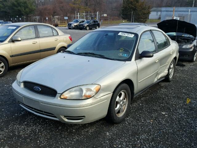 1FAFP55234G172216 - 2004 FORD TAURUS SES BEIGE photo 2