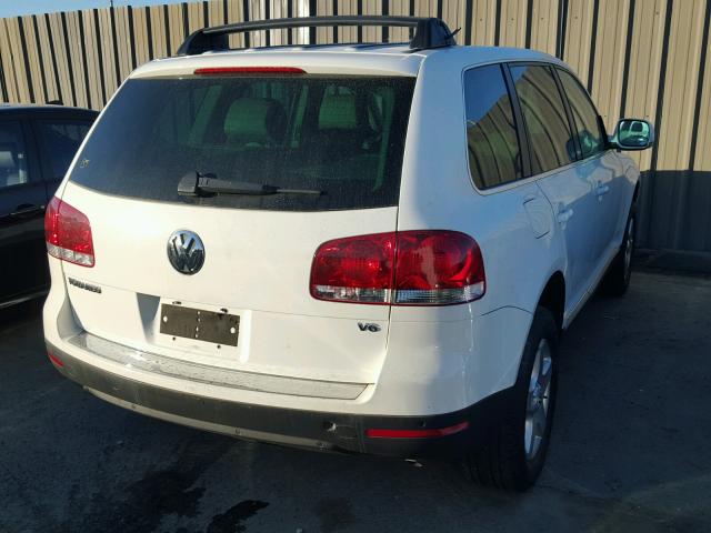 WVGZG77LX5D067275 - 2005 VOLKSWAGEN TOUAREG 3. WHITE photo 4