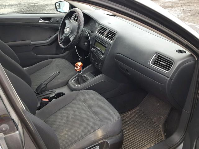 3VW1K7AJ7BM067836 - 2011 VOLKSWAGEN JETTA BASE GRAY photo 5