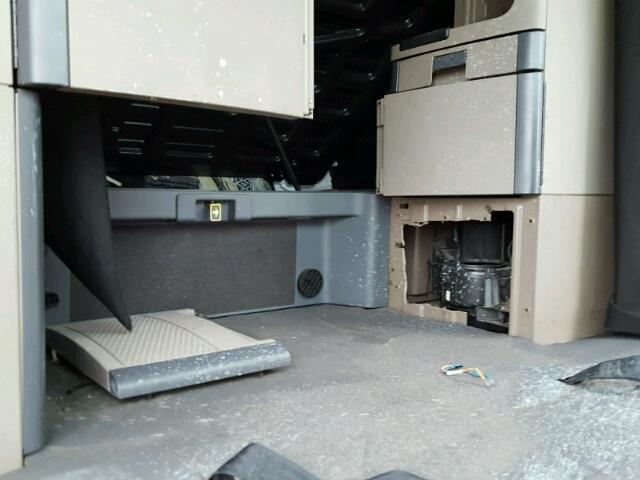 3AKJGLDRXDSBV3662 - 2013 FREIGHTLINER CASCADIA 1 SILVER photo 6