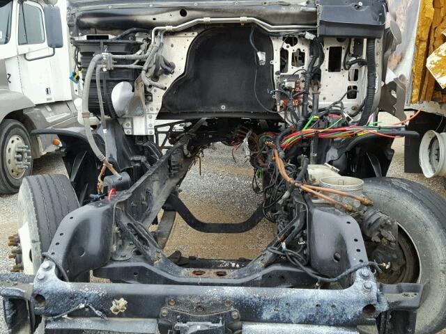 3AKJGLDRXDSBV3662 - 2013 FREIGHTLINER CASCADIA 1 SILVER photo 7