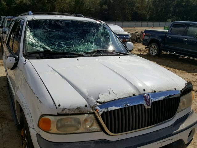 5LMRU27A6XLJ41520 - 1999 LINCOLN NAVIGATOR 白色 照片 9