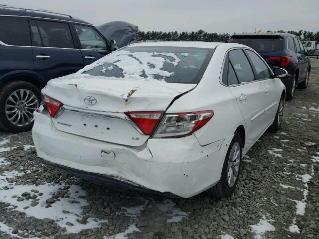 4T1BF1FK4HU709990 - 2017 TOYOTA CAMRY LE WHITE photo 4