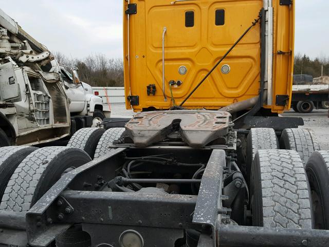 1FUJGLDR7CSBD2523 - 2012 FREIGHTLINER CASCADIA 1 YELLOW photo 6