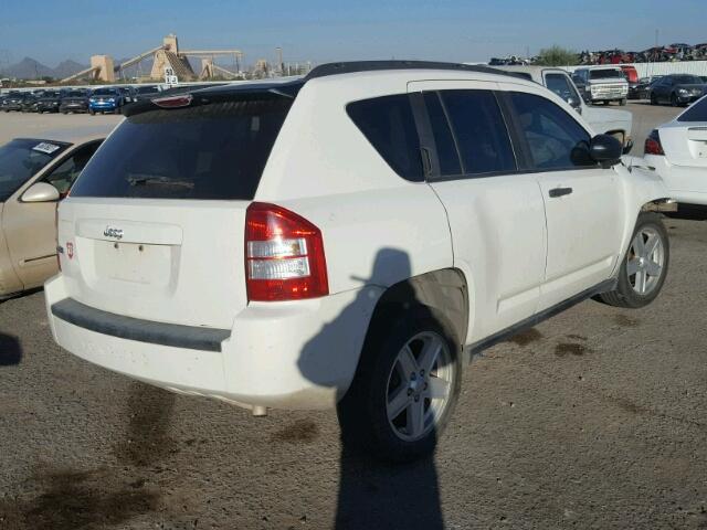 1J8FT47W98D542147 - 2008 JEEP COMPASS SP WHITE photo 4