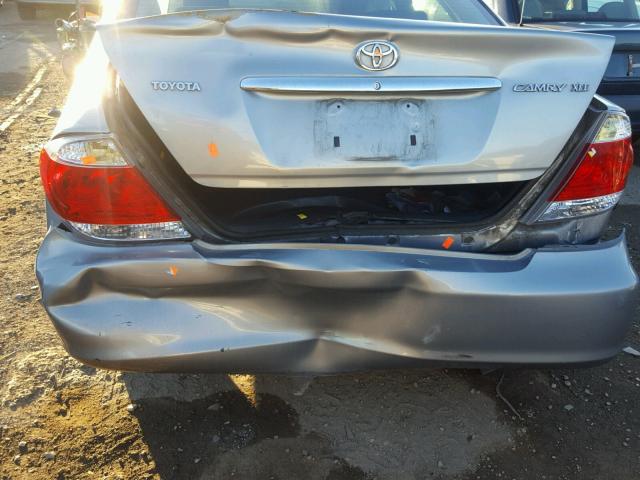 4T1BE30K95U985021 - 2005 TOYOTA CAMRY LE SILVER photo 9