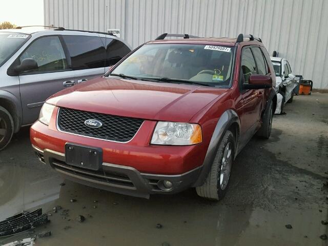 1FMDK02167GA21823 - 2007 FORD FREESTYLE RED photo 2