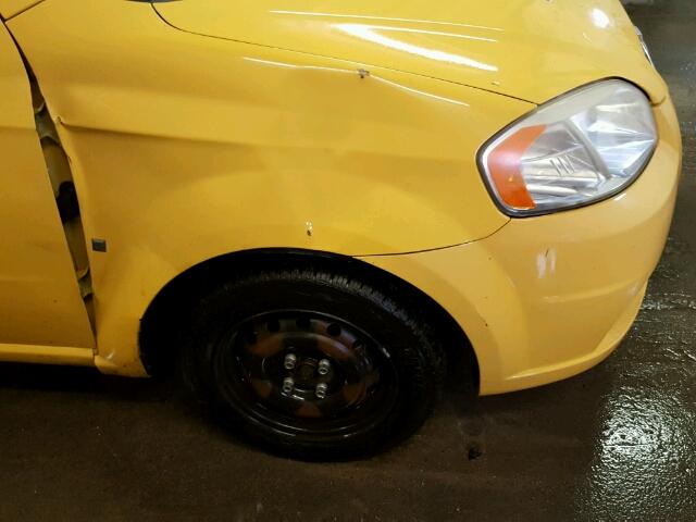 KL1TD56E79B621486 - 2009 CHEVROLET AVEO LS YELLOW photo 9