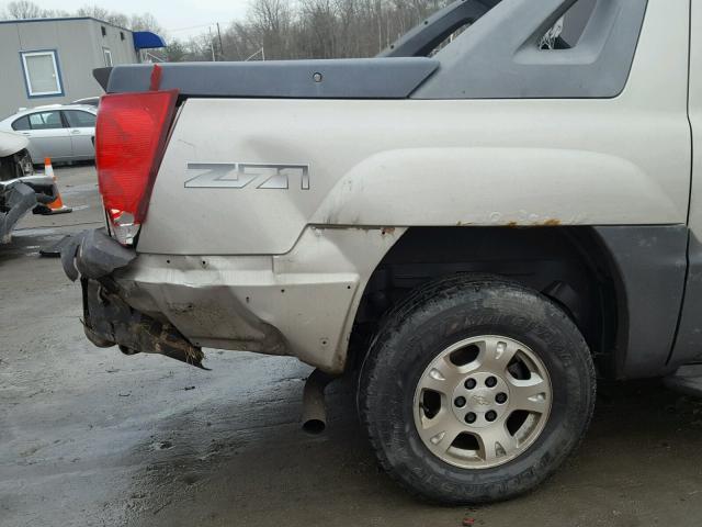 3GNEK12T24G204174 - 2004 CHEVROLET AVALANCHE BEIGE photo 9