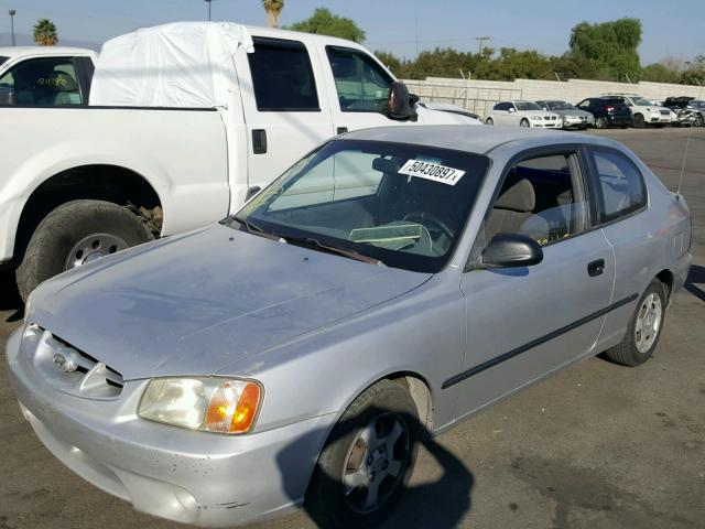 KMHCF35G11U155794 - 2001 HYUNDAI ACCENT L GRAY photo 2