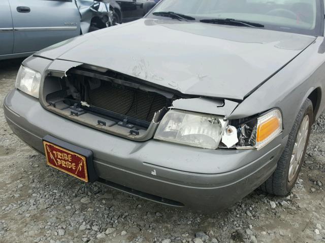 2FAFP71W64X146272 - 2004 FORD CROWN VICT GRAY photo 9