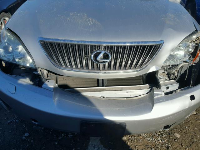 JTJHK31U972010943 - 2007 LEXUS RX 350 SILVER photo 9