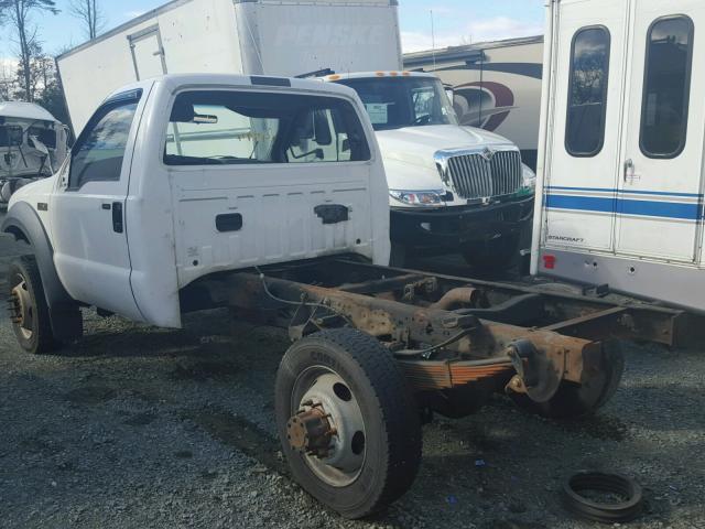 N0V1N50431577 - 2005 FORD F450 SUPER WHITE photo 3