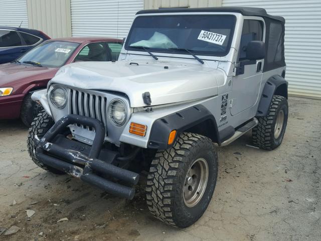 1J4FA39SX5P381295 - 2005 JEEP WRANGLER X SILVER photo 2