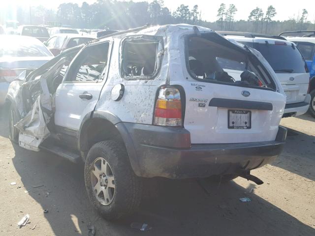 1FMCU03104KA51333 - 2004 FORD ESCAPE XLT WHITE photo 3