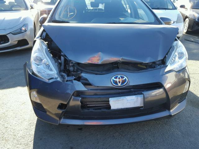 JTDKDTB3XD1528392 - 2013 TOYOTA PRIUS C GRAY photo 9