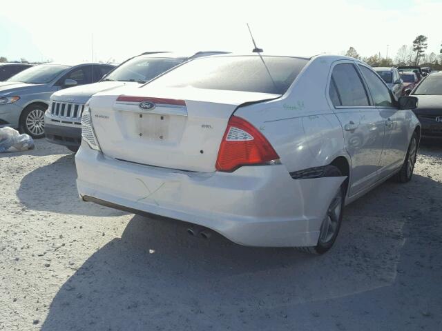 3FAHP0JA0AR321372 - 2010 FORD FUSION SEL WHITE photo 4