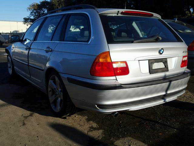 WBAAX13474PJ00708 - 2004 BMW 325 IT SUL SILVER photo 3