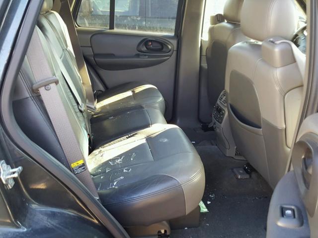 1GNDT13S842359898 - 2004 CHEVROLET TRAILBLAZE GRAY photo 6