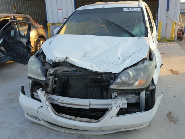 5FNRL38706B090021 - 2006 HONDA ODYSSEY EX WHITE photo 9