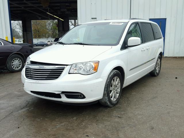 2C4RC1BG9ER446515 - 2014 CHRYSLER TOWN & COU WHITE photo 2