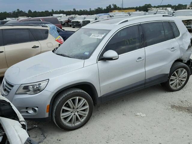 WVGAV7AX7BW544162 - 2011 VOLKSWAGEN TIGUAN S GRAY photo 2