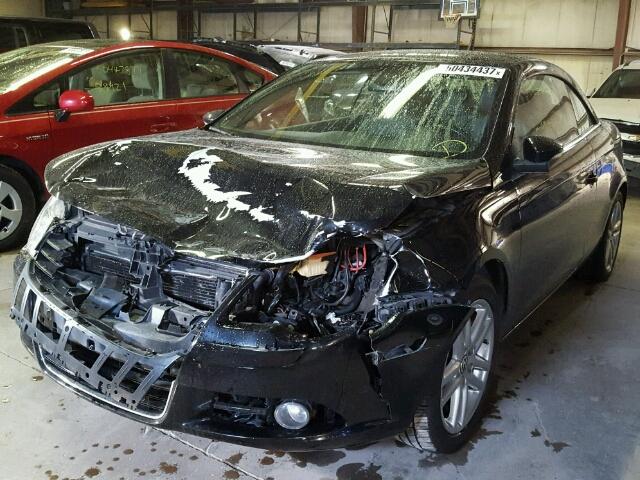 WVWFA71F59V021574 - 2009 VOLKSWAGEN EOS LUX 黑色 照片 2