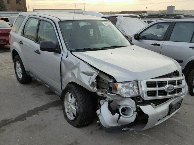 1FMCU02789KB64251 - 2009 FORD ESCAPE XLS SILVER photo 1