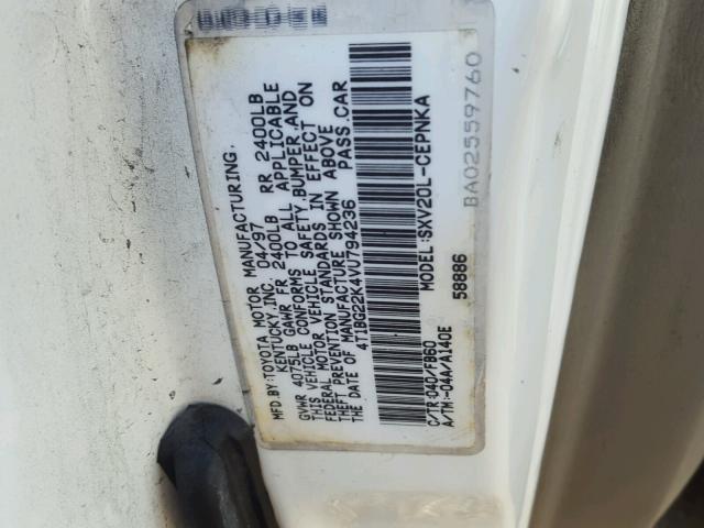 4T1BG22K4VU794236 - 1997 TOYOTA CAMRY CE WHITE photo 10