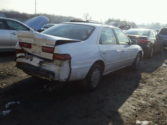 4T1BG22K4VU794236 - 1997 TOYOTA CAMRY CE WHITE photo 4