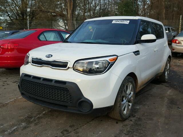 KNDJP3A52F7223250 - 2015 KIA SOUL + WHITE photo 2