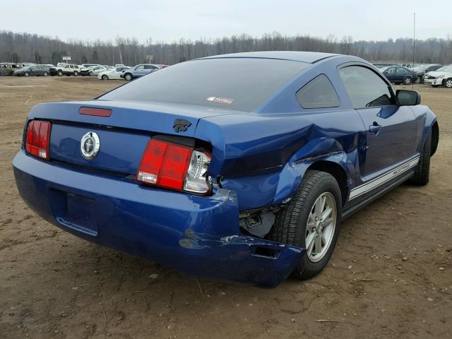 1ZVFT80N665218254 - 2006 FORD MUSTANG BLUE photo 4