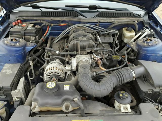 1ZVFT80N665218254 - 2006 FORD MUSTANG BLUE photo 7