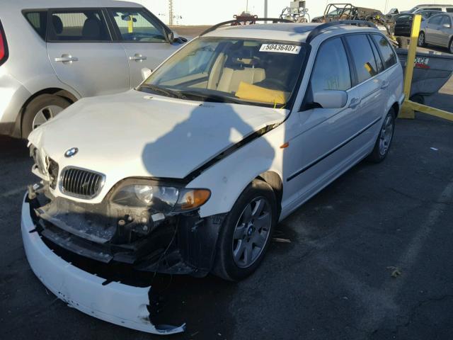 WBAEN33404PC13437 - 2004 BMW 325 IT WHITE photo 2