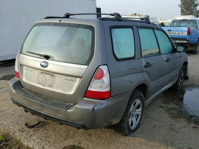 JF1SG63646H757782 - 2006 SUBARU FORESTER 2 GRAY photo 4