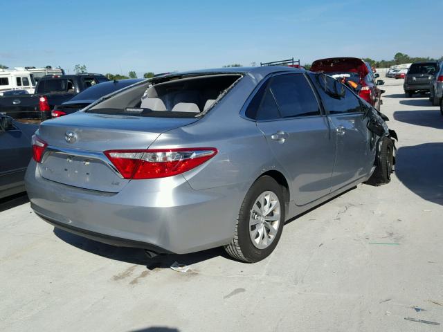 4T1BF1FK9HU398542 - 2017 TOYOTA CAMRY LE SILVER photo 4