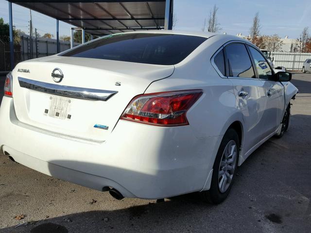 1N4AL3AP8DC172330 - 2013 NISSAN ALTIMA 2.5 WHITE photo 4