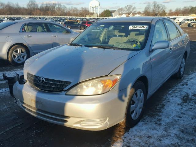 4T1BE32K84U375672 - 2004 TOYOTA CAMRY LE SILVER photo 2