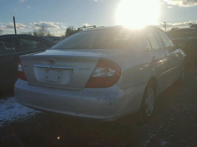 4T1BE32K84U375672 - 2004 TOYOTA CAMRY LE SILVER photo 4