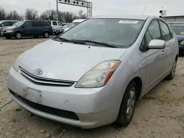 JTDKB20U987795974 - 2008 TOYOTA PRIUS SILVER photo 2