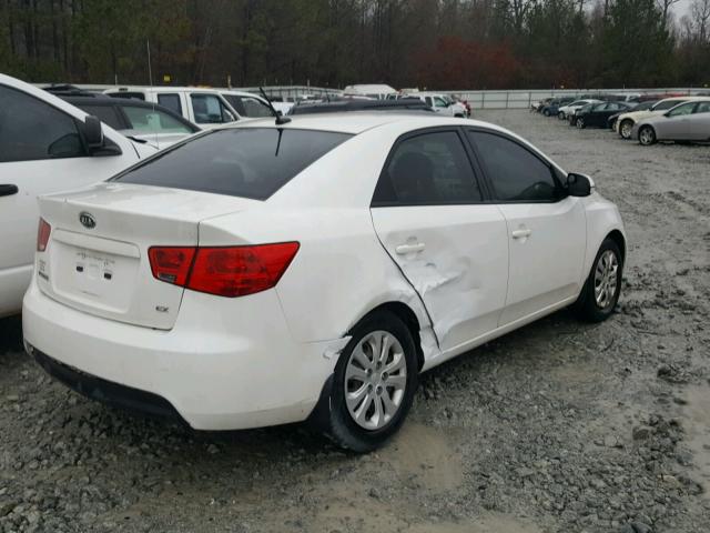 KNAFU4A21C5495738 - 2012 KIA FORTE EX WHITE photo 4