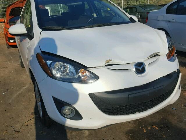 JM1DE1LZ0D0162283 - 2013 MAZDA MAZDA2 WHITE photo 9