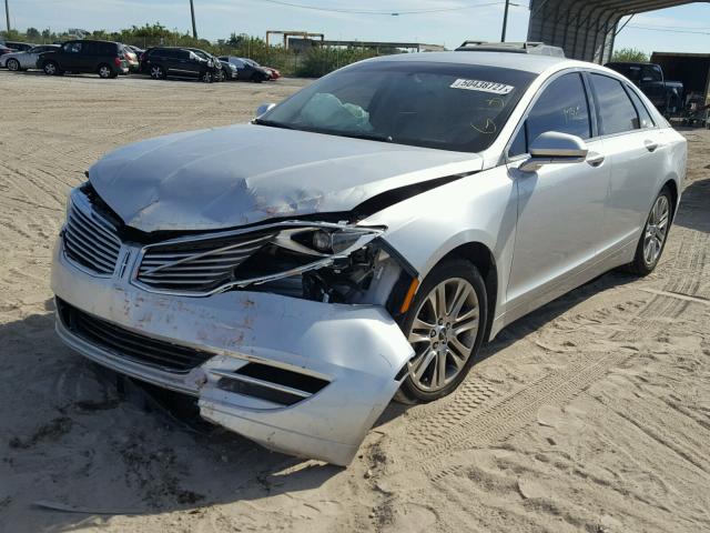 3LN6L2GK0FR603927 - 2015 LINCOLN MKZ Մոխրագույն լուսանկար 2