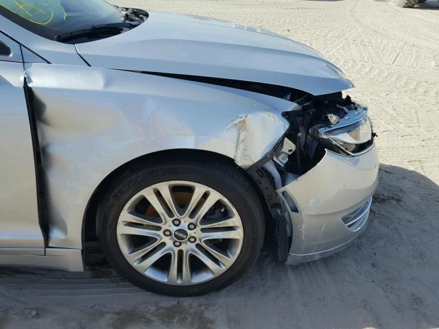 3LN6L2GK0FR603927 - 2015 LINCOLN MKZ Մոխրագույն լուսանկար 9