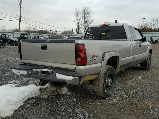 1GCHK29U74E241576 - 2004 CHEVROLET SILVERADO GOLD photo 4