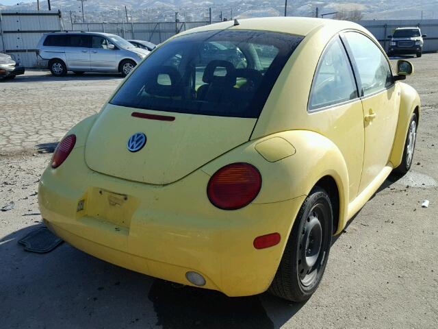 3VWBA21C6YM418191 - 2000 VOLKSWAGEN NEW BEETLE 黄色 照片 4